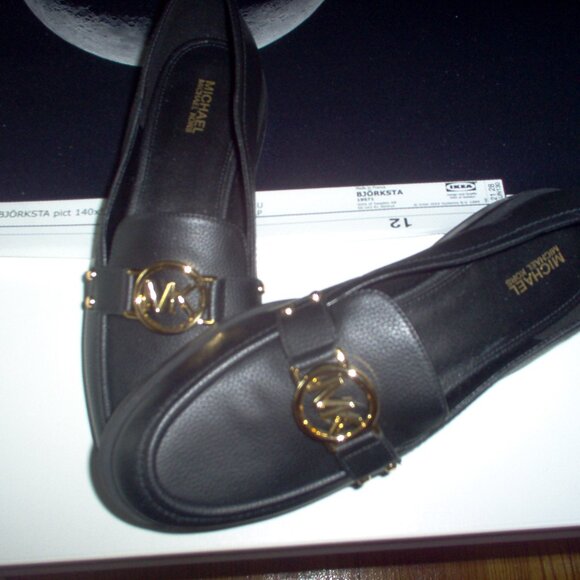 MICHAEL KORS LOAFERS, Pebbled Leather Size 9.5 M SG22E - Picture 5 of 5
